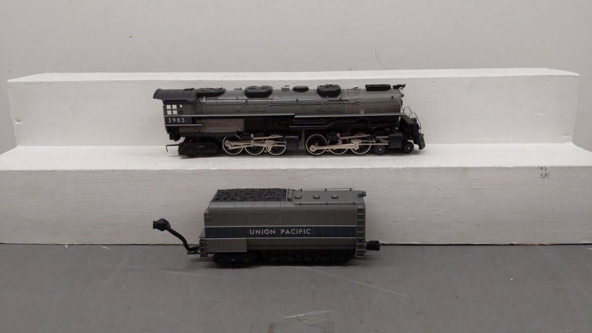 MTH 30-1188-1 Union Pacific 4-6-6-4 Challenger Steam Locomotive w/PS2 #3983 EX/Box