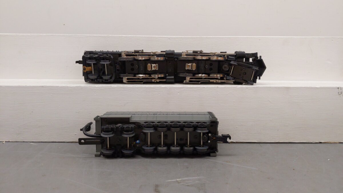 MTH 30-1188-1 Union Pacific 4-6-6-4 Challenger Steam Locomotive w/PS2 #3983 EX/Box