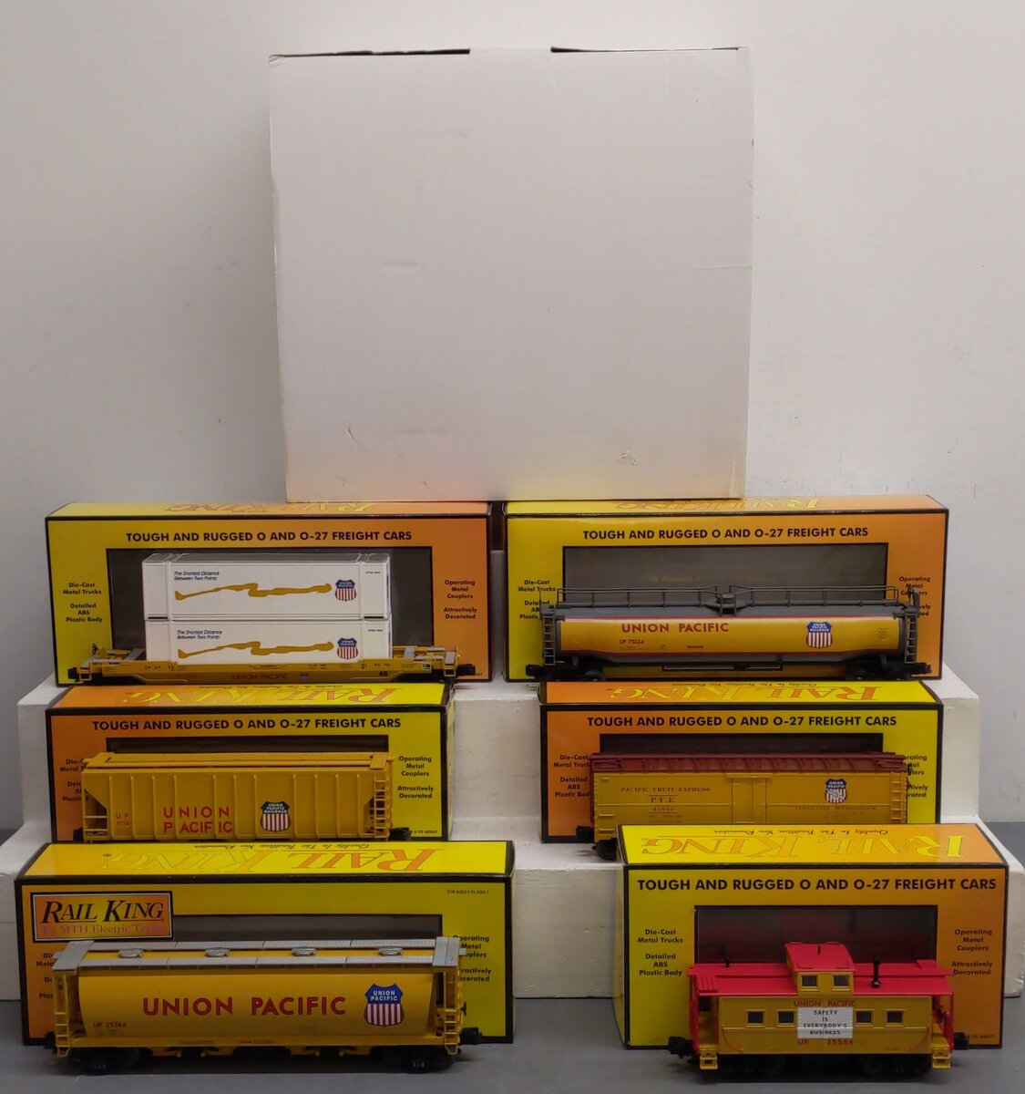 MTH 30-7005 O Union Pacific RailKing Freight Car Set (Set of 6) EX/Box