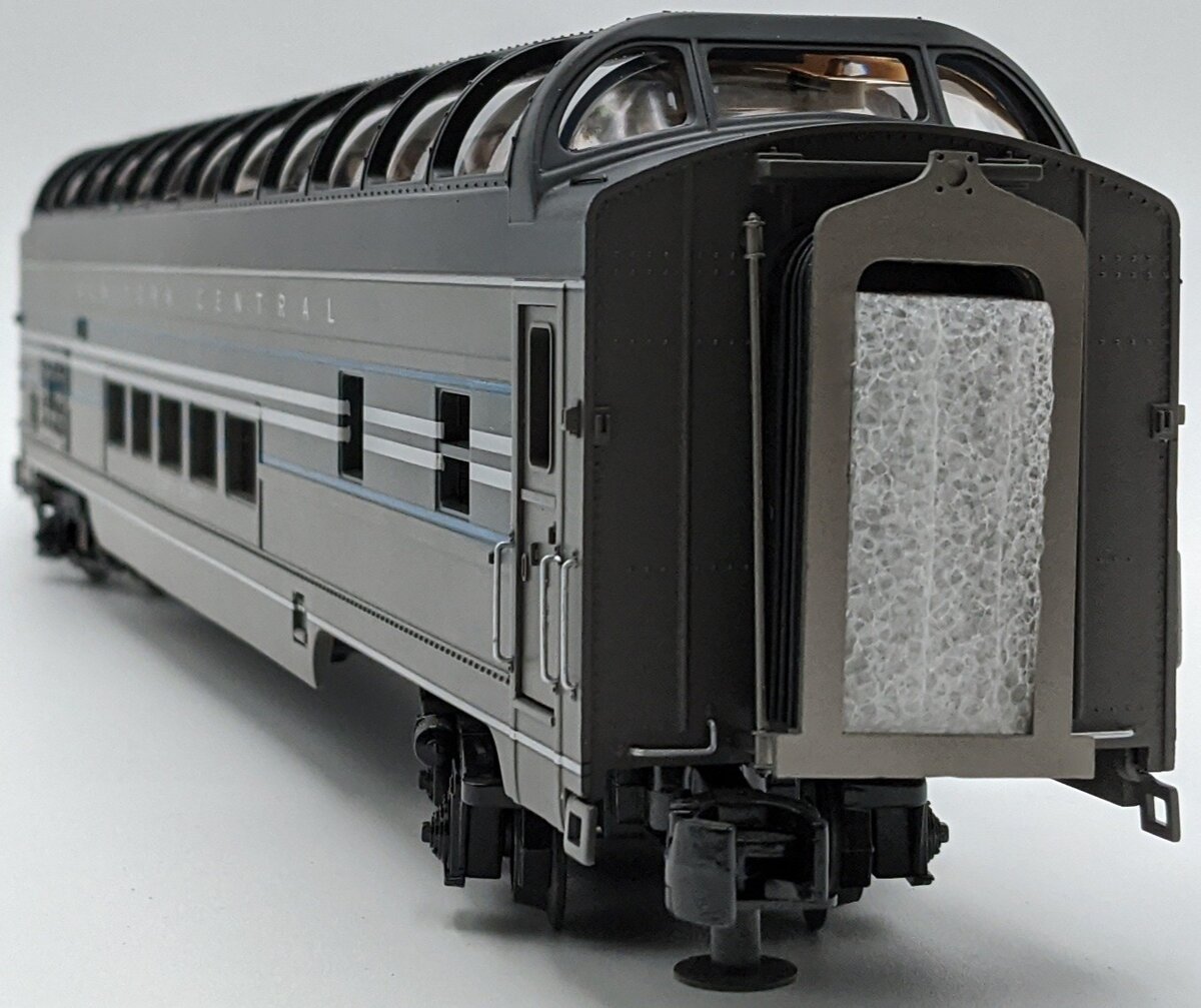 MTH 20-67236 O NYC 70' Steamlined Full Length Vista Dome Passenger Car