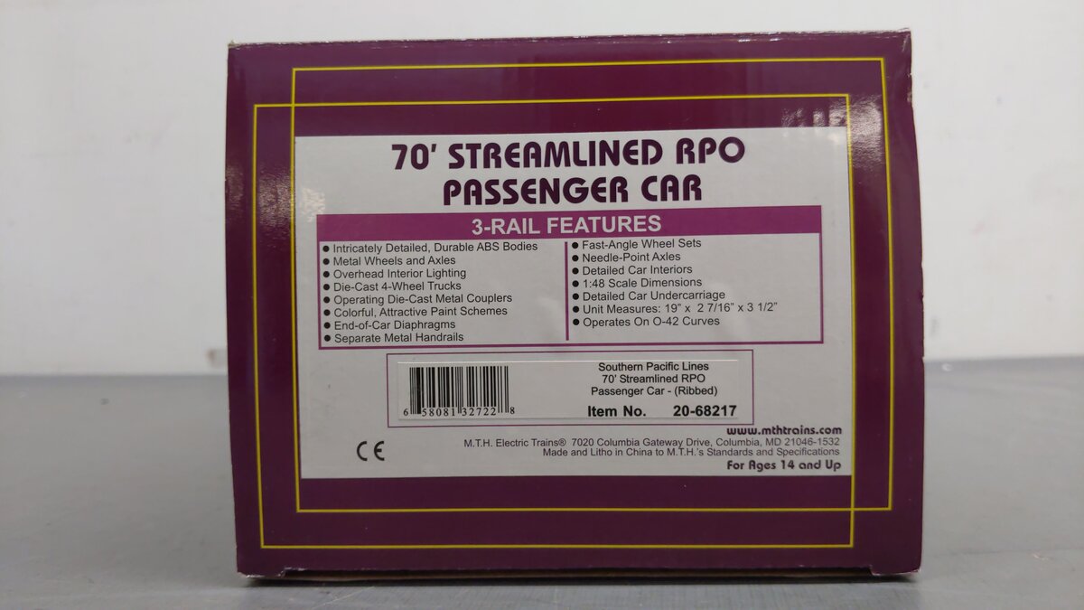 MTH 20-68217 Southern Pacific Lines 70' ABS RPO Passenger Car (Ribbed) EX/Box