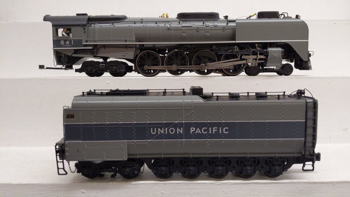MTH 20-3533-1 O Gauge Union Pacific FEF-3 4-8-4 Steam Engine & Tender w/ PS 3.0 EX/Box