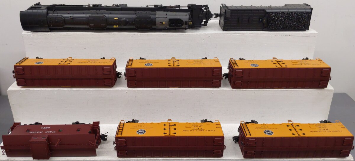 MTH 20-3415-1 O UP 4-8-8-4 Big Boy Speciality Freight Set w/PS 2.0 (Set of 7) LN/Box