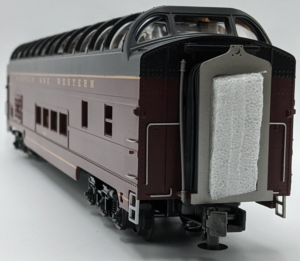 MTH 20-67145 Norfolk & Western 70’ ABS Full Length Vista Dome Passenger Car EX/Box