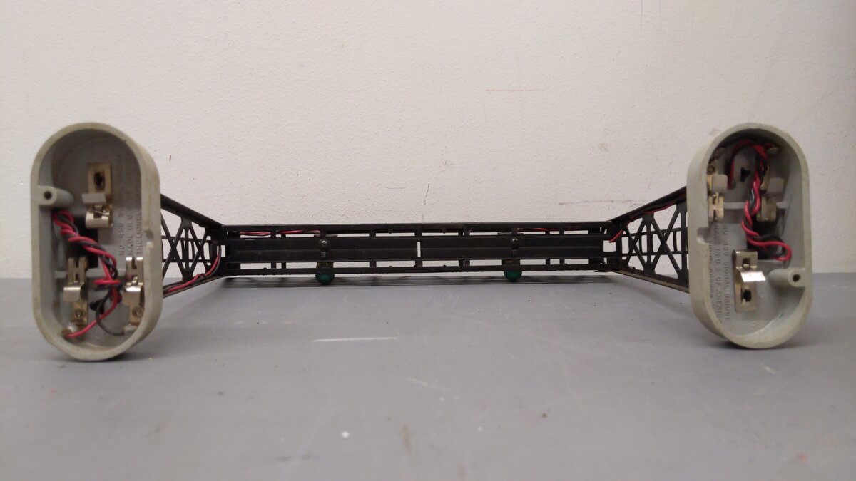 Lionel 450 Vintage O Postwar Operating Signal Bridge VG/Box