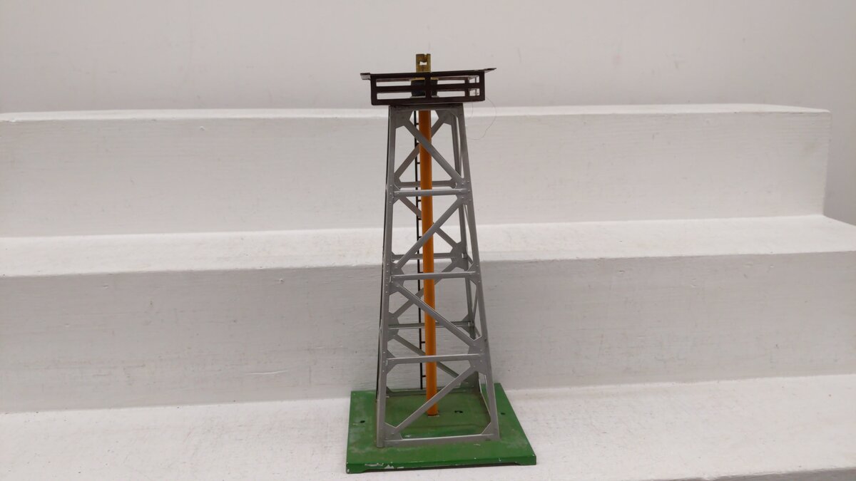 Lionel 494 Vintage O Rotating Tinplate Beacon Tower VG/Box