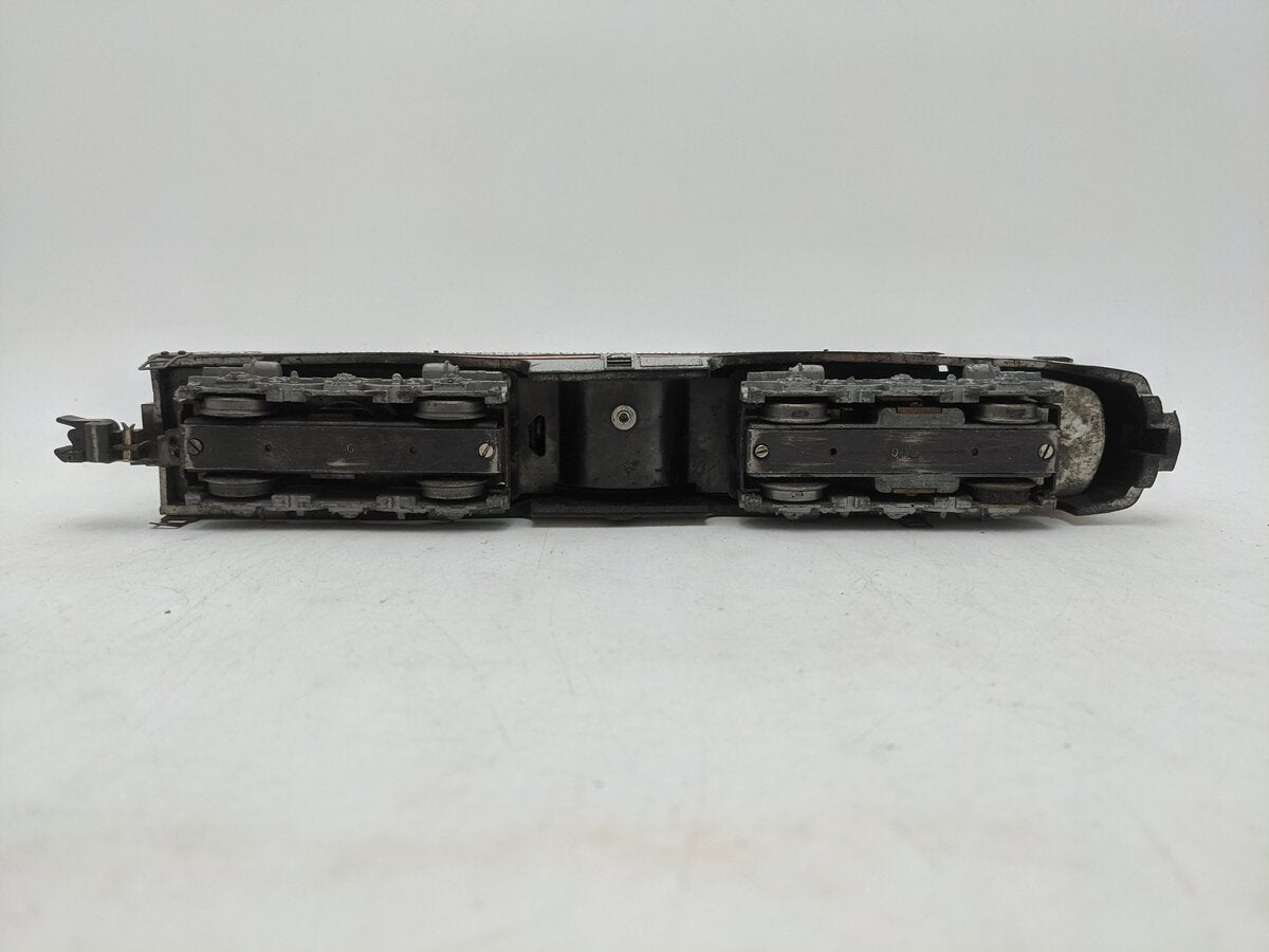 American Flyer 405 Vintage S Silver Streak Powered Diesel Locomotive VG