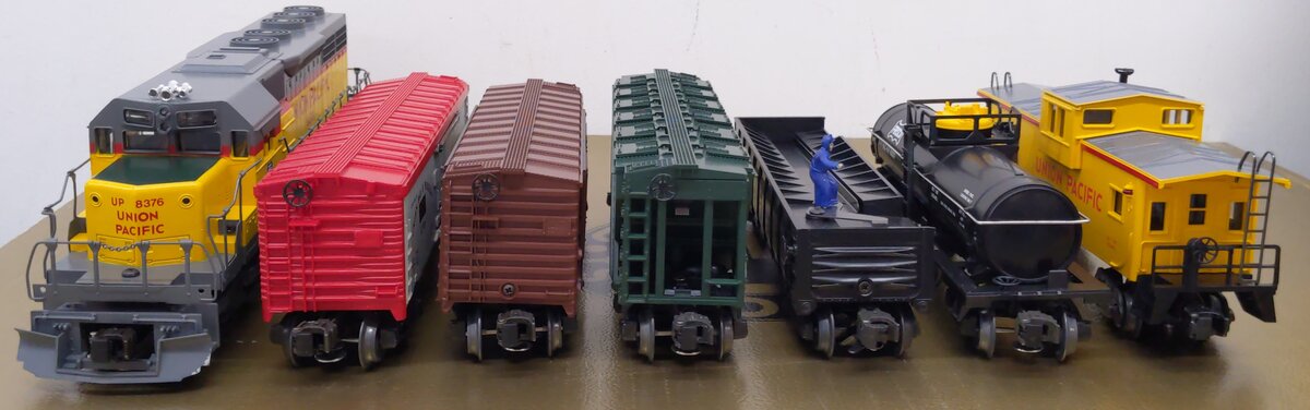 Lionel 6-1361 O Gauge Union Pacific Gold Coast Limited Set LN/Box