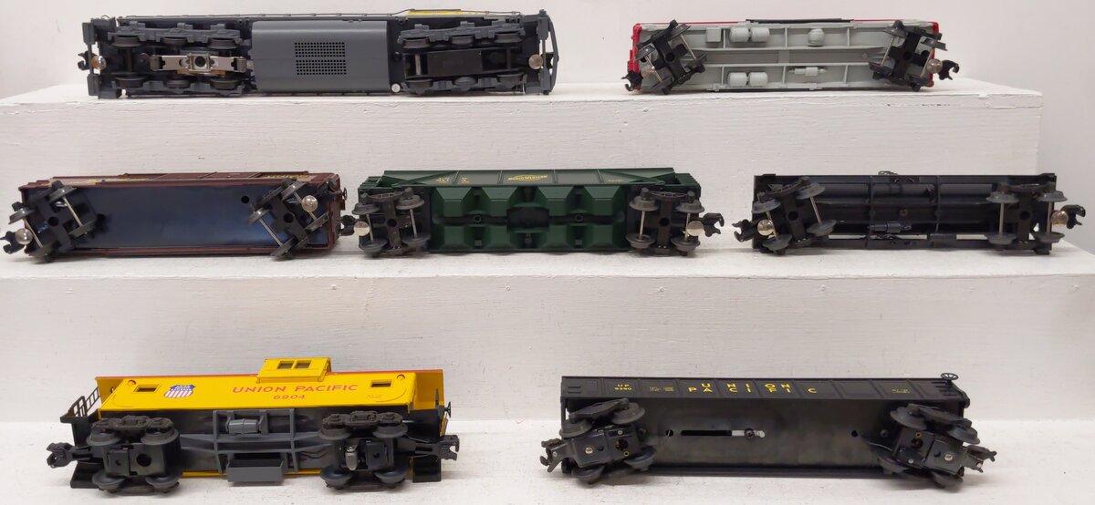 Lionel 6-1361 O Gauge Union Pacific Gold Coast Limited Set LN/Box