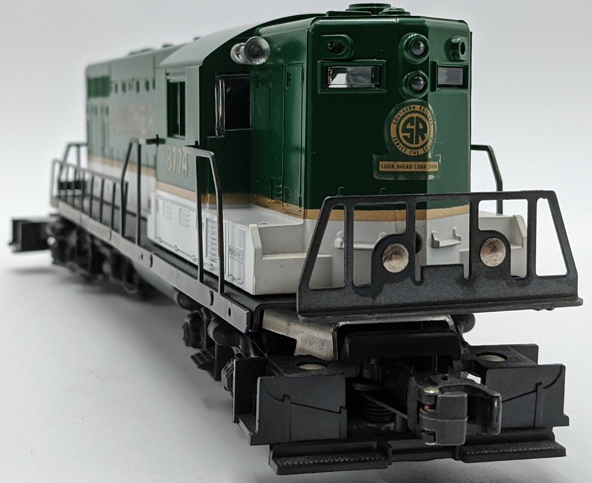Lionel 6-8774 O Gauge Southern GP-7 Diesel Locomotive #8774 EX/Box