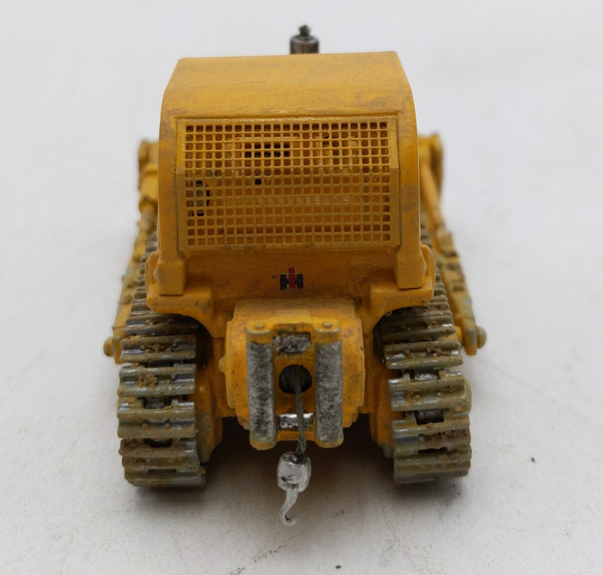 International Harvester TD-25 1:87 Weathered Diecast Diesel Crawler/Box