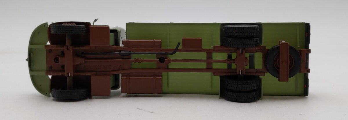 IXO Models 1:43 Scale Mercedes Benz truck EX/Box