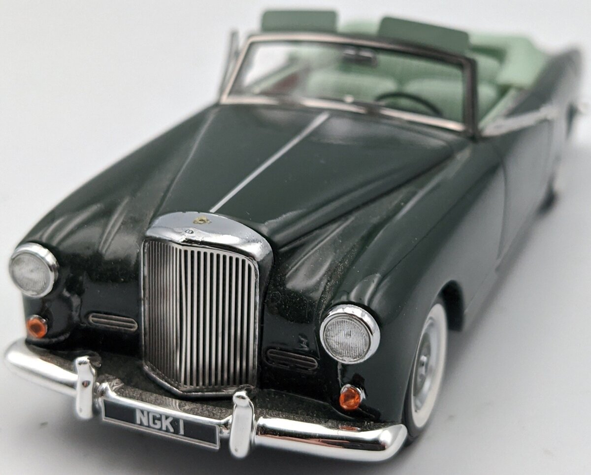 GLM 1:43 Bentley S1 DHC Graber 1956 Dark Green Car