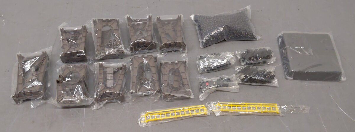 Lionel 6-32910 O Gauge Rotary Coal Dumper Tipple with Bathtub Gondola LN/Box