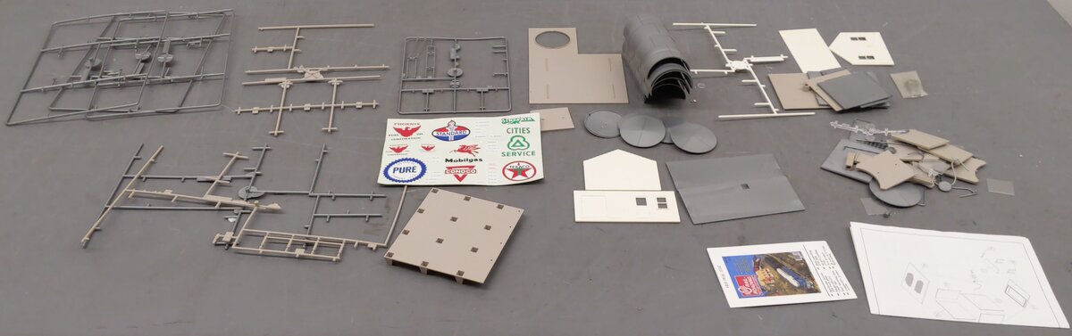 Walthers 933-3304 O And O-27 Phoenix Fuel Corp. Industrial Structure Kit VG/Box