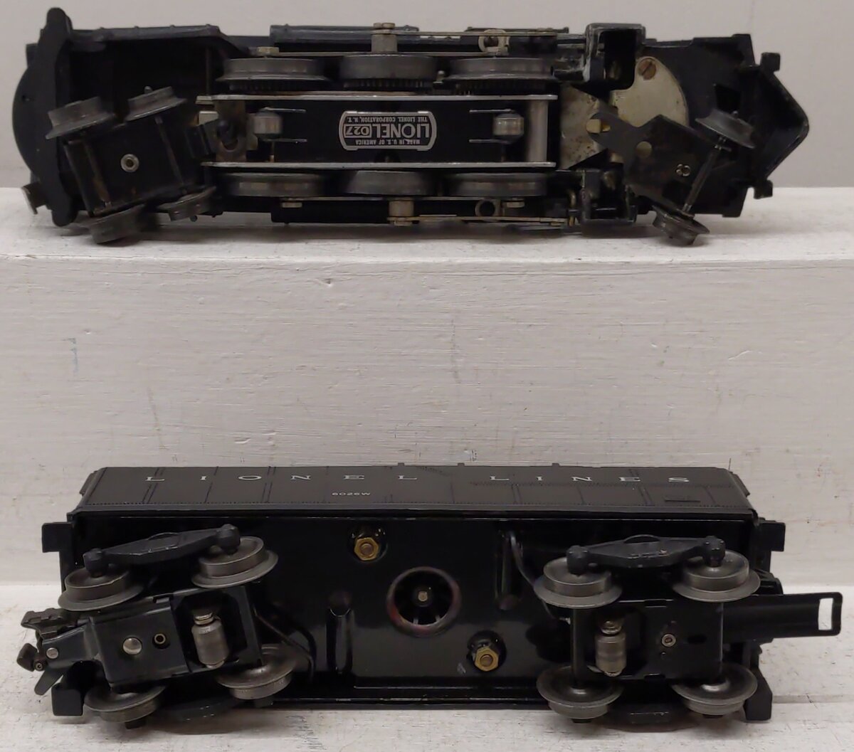 Lionel 2037 Vintage O 2-6-4 Die-Cast Steam Locomotive and 6026W Tender VG