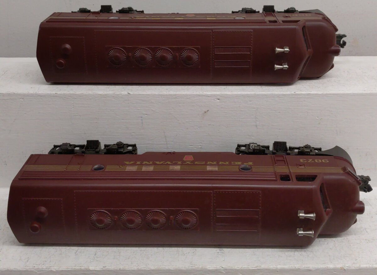 Williams 4305 O Pennsylvania F7 AA Tuscan Red Diesel Locomotives #9682/9873 EX