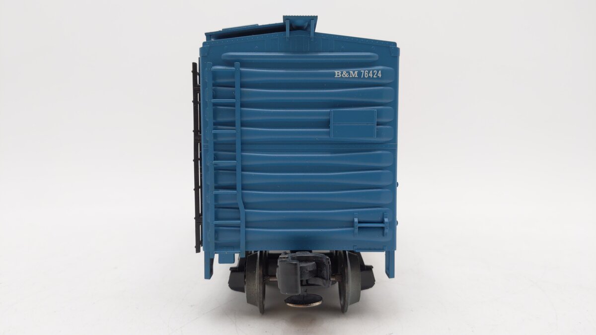 Weaver 76424 Boston and Maine Boxcar [3 Rail] LN