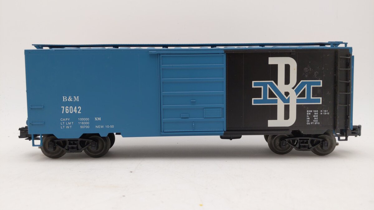 Weaver 76042 Boston & Maine Blue Box Car EX