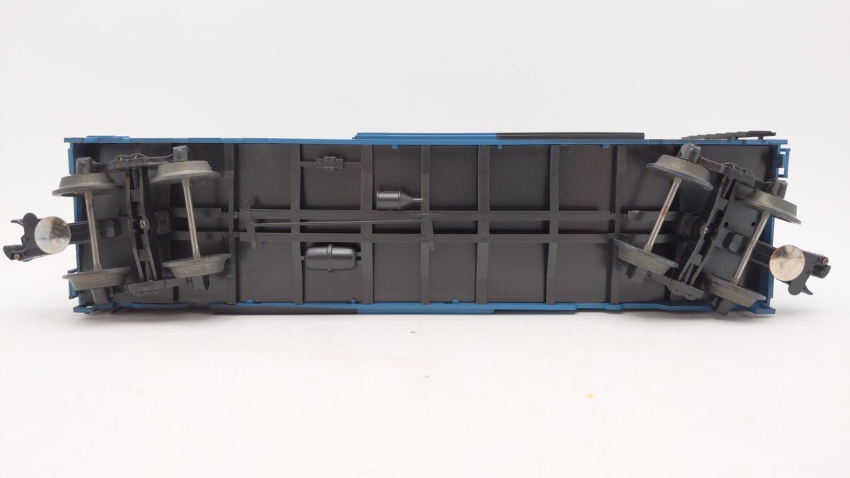 Weaver 76042 Boston & Maine Blue Box Car EX
