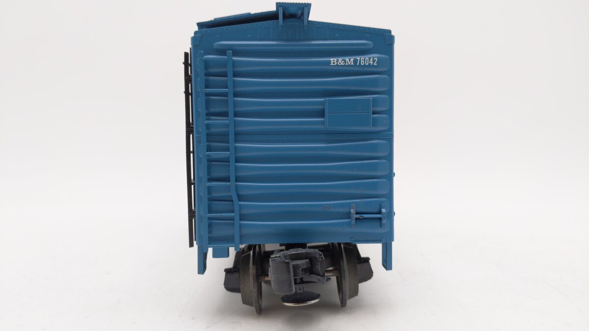 Weaver 76042 Boston & Maine Blue Box Car EX