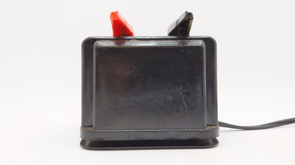 Lionel 1033 Vintage O 90 Watt Transformer w/ Whistle VG