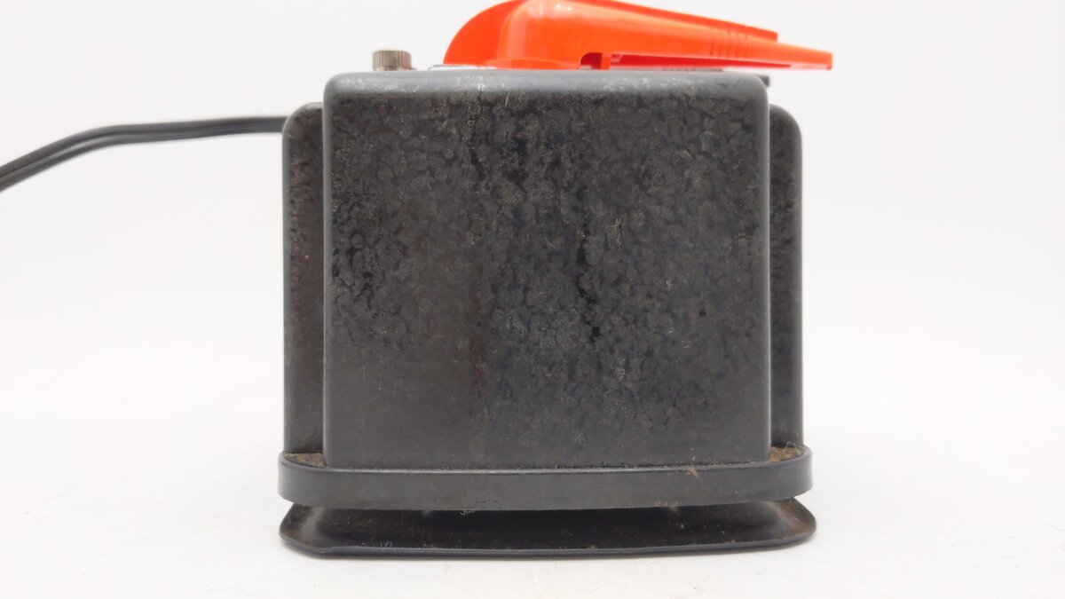 Lionel 1033 Vintage O 90 Watt Transformer w/ Whistle VG