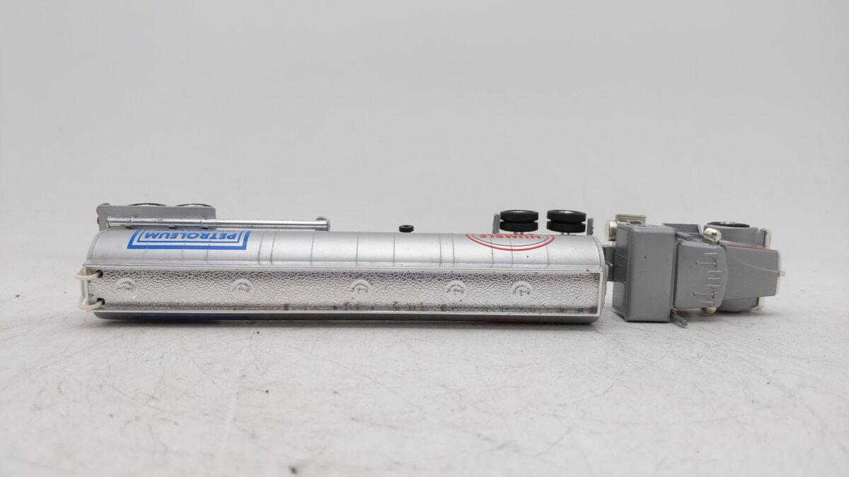 Lionel 6-12837 O Gauge Humble Oil Tractor Trailer & Tanker EX/Box