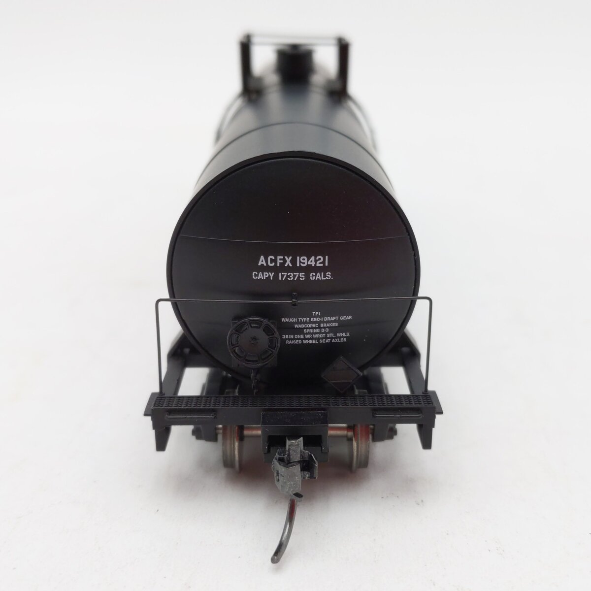 Atlas 1559-3 HO Scale Olin-Mathieson 17,360 Gallon Tank Car #19421 EX/Box