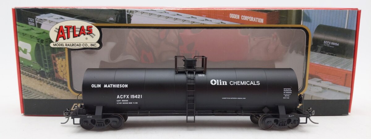 Atlas 1559-3 HO Scale Olin-Mathieson 17,360 Gallon Tank Car #19421 EX/Box
