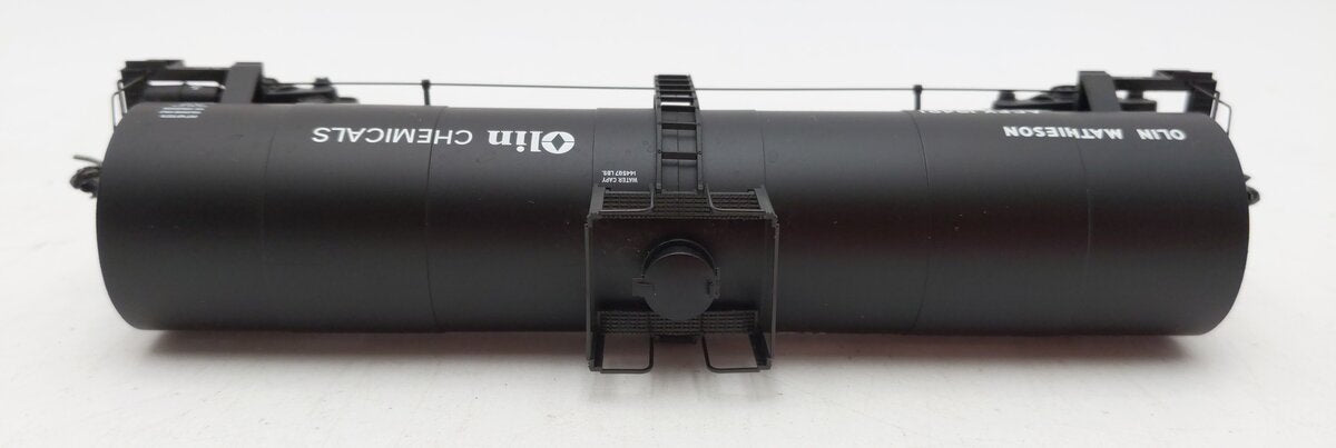 Atlas 1559-3 HO Scale Olin-Mathieson 17,360 Gallon Tank Car #19421 EX/Box