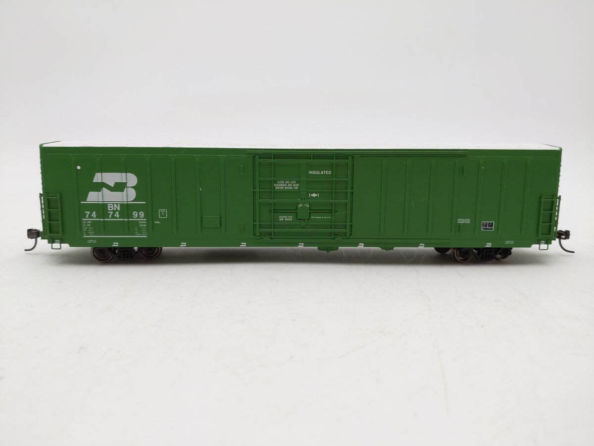 Erm 1055B HO Scale Burlington Northern 12' Door Beer Car #747499 EX/Box
