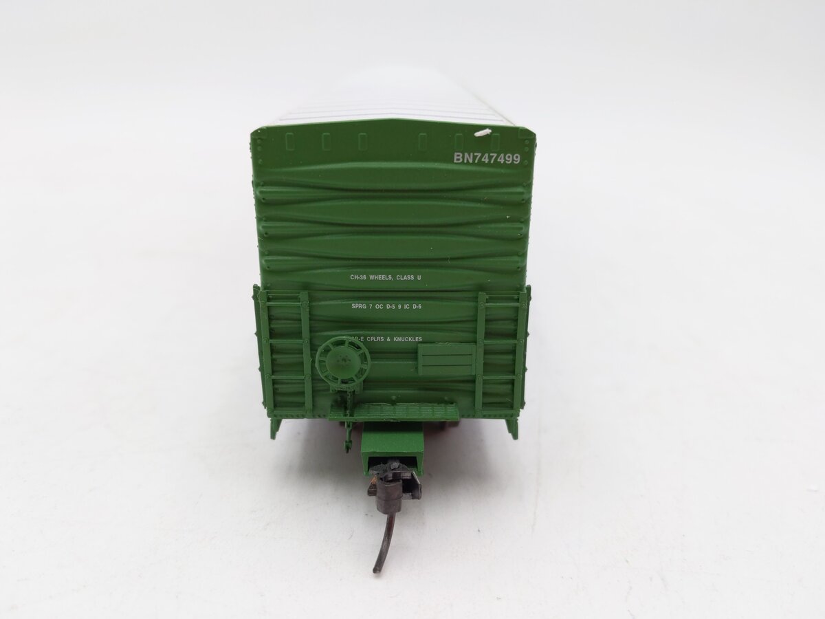 Erm 1055B HO Scale Burlington Northern 12' Door Beer Car #747499 EX/Box