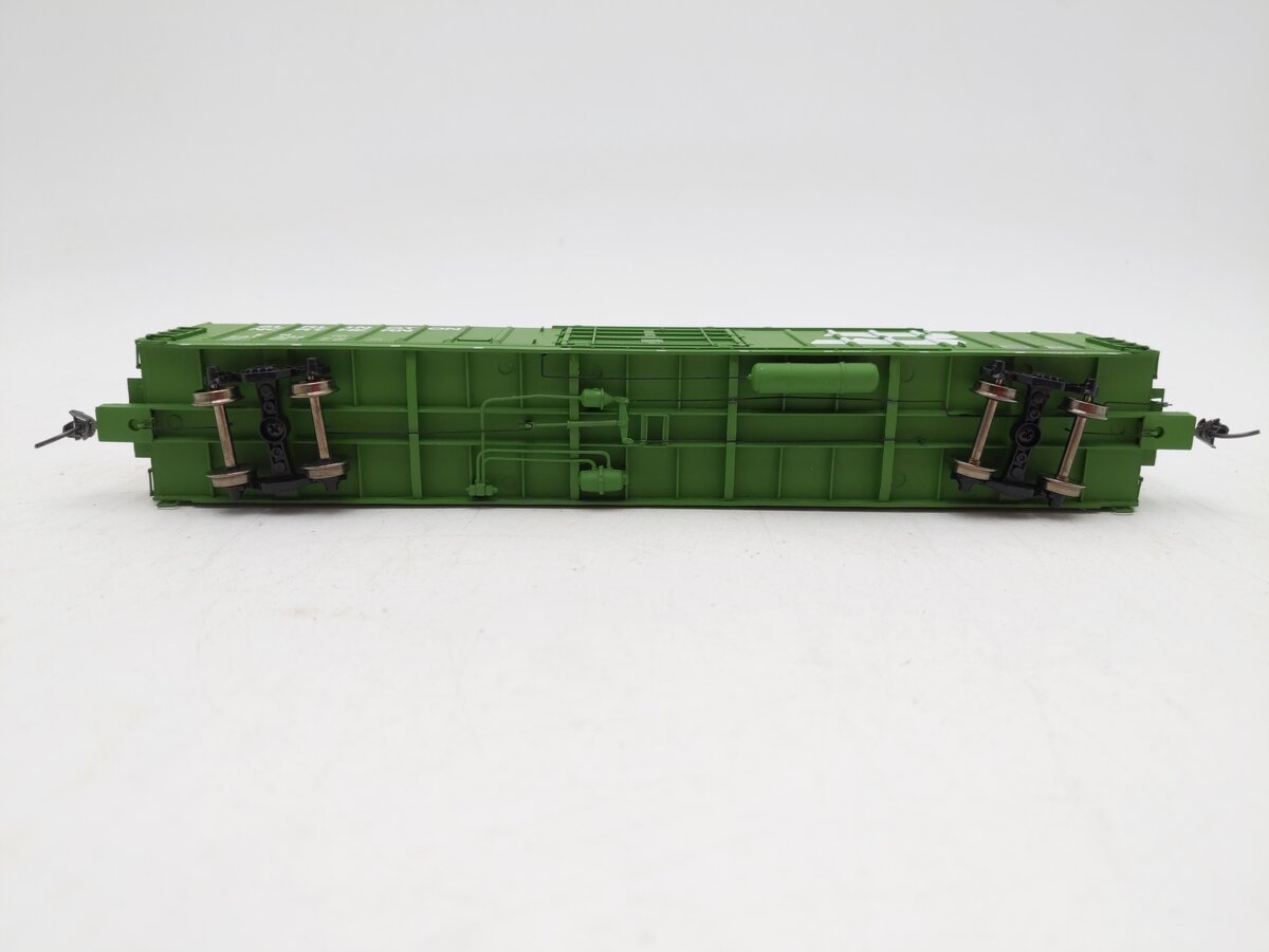 Erm 1064B HO Scale Burlington Northern 12' Door Beer Car #747424 EX/Box