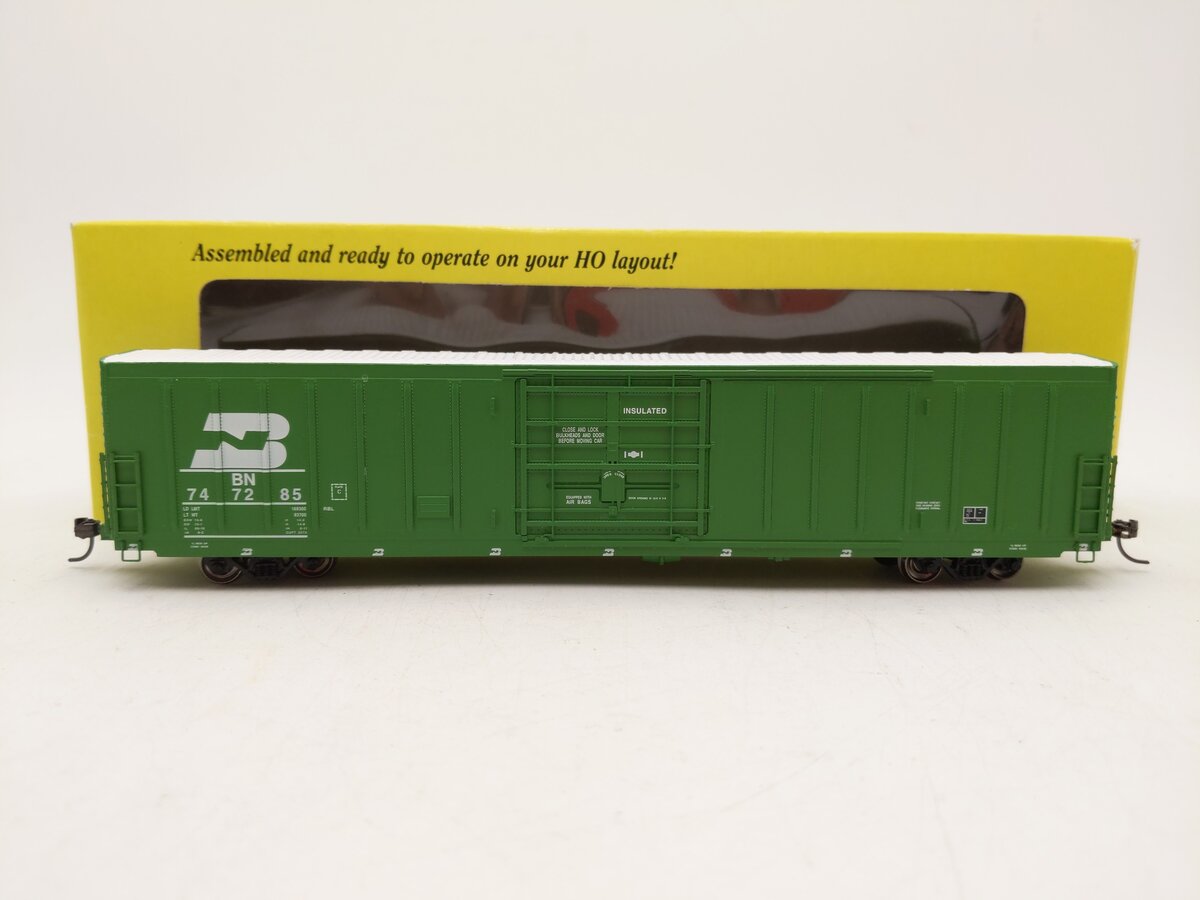 Erm 1051B HO Burlington Northern 12' Door Beer Car #747285 EX/Box