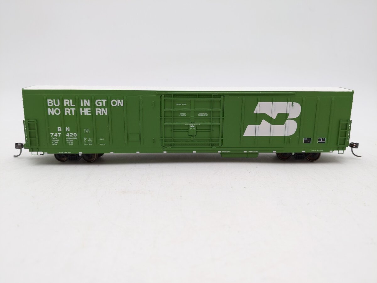 Erm 1063B HO Scale Burlington Northern 12' Door Beer Car #747420 EX/Box