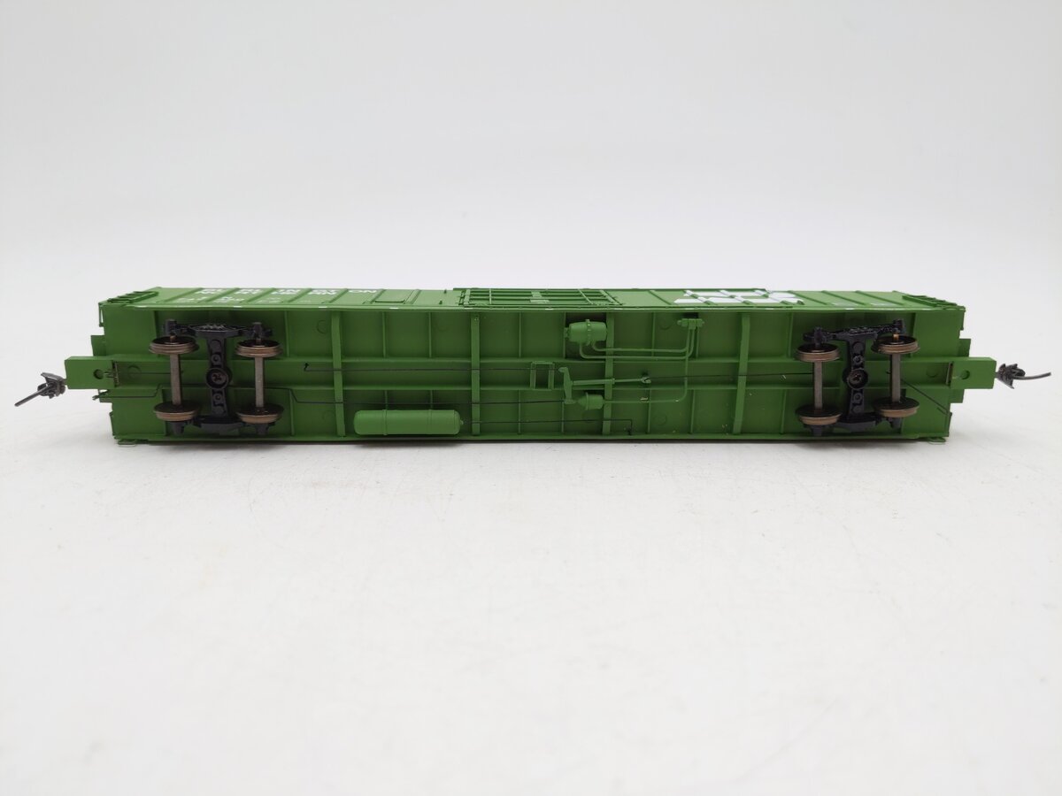 Erm 1063B HO Scale Burlington Northern 12' Door Beer Car #747420 EX/Box