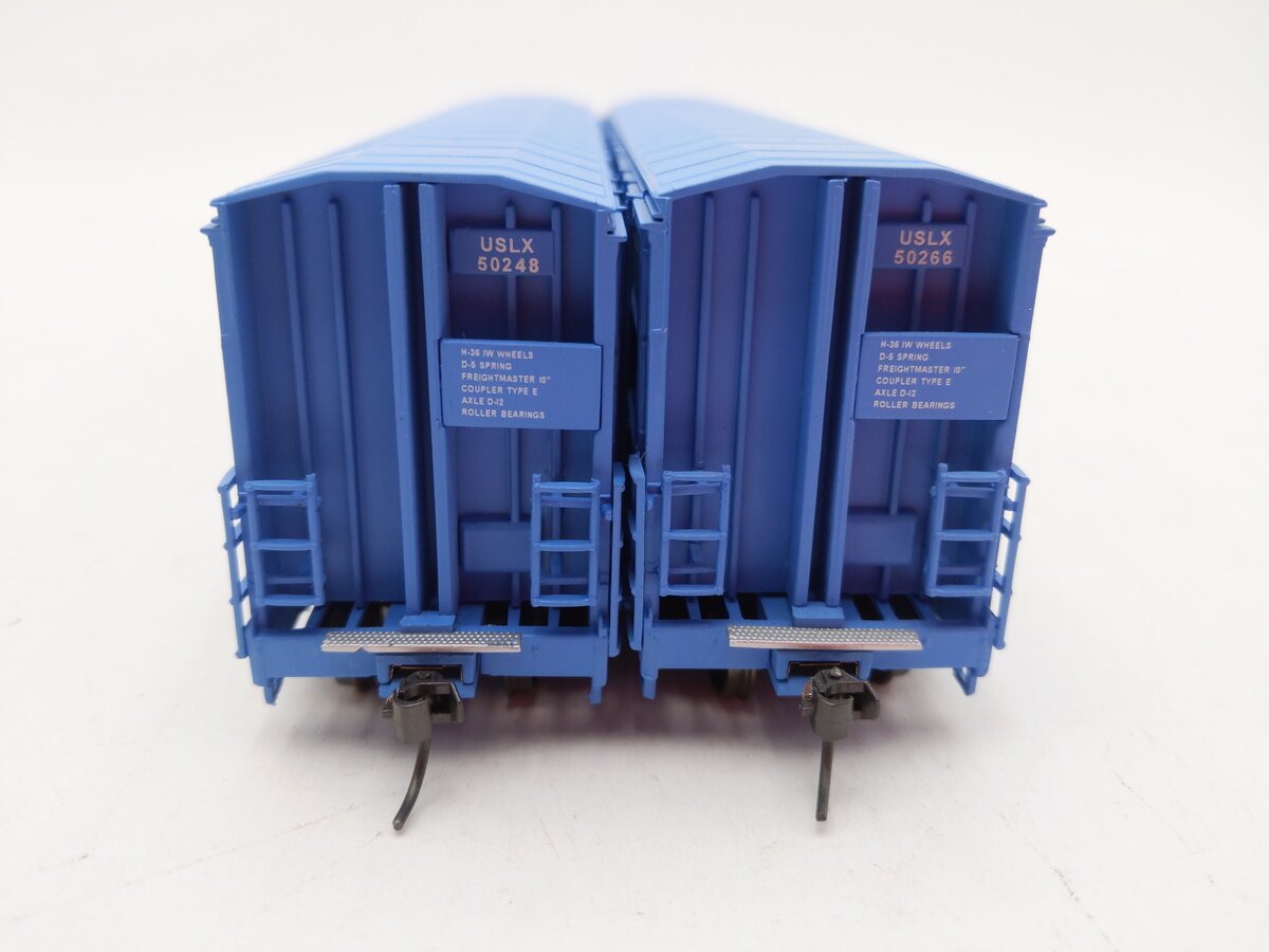 Walthers 932-27008 HO Scale Georgia Pacific Thrall Door Boxcar 2-Pack EX/Box