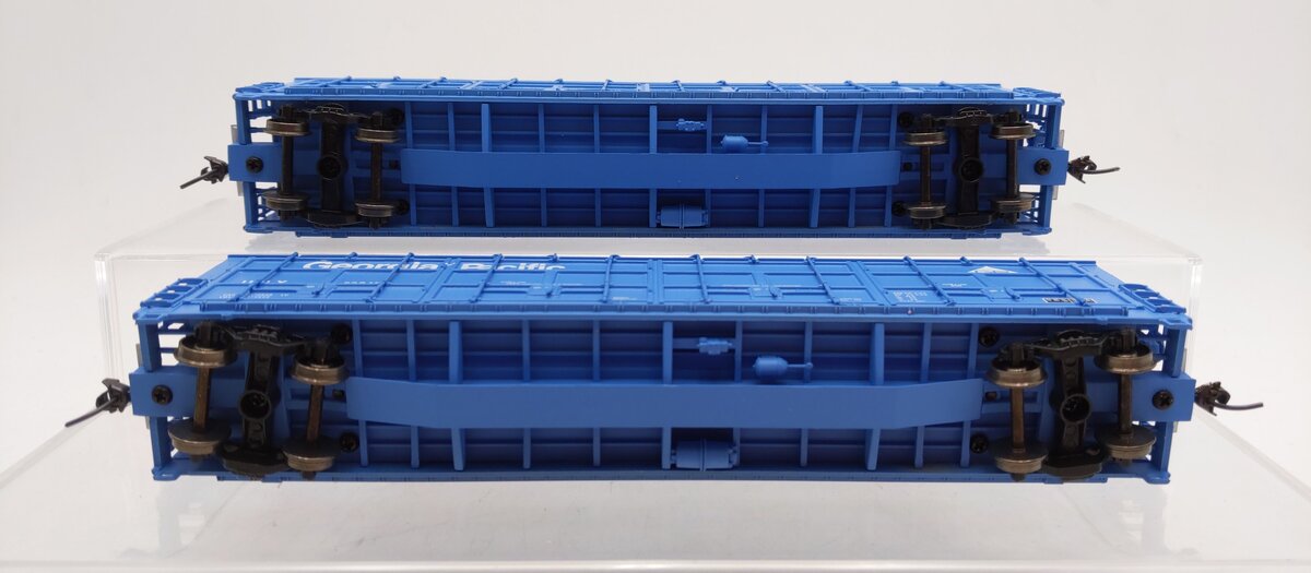 Walthers 932-27008 HO Scale Georgia Pacific Thrall Door Boxcar 2-Pack EX/Box