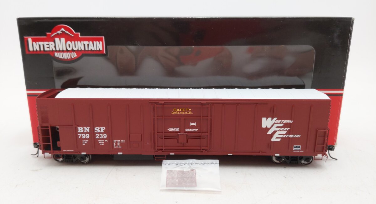 InterMountain 48811-05 HO Burlington Northern Santa Fe Refrigerator Car #799239 EX/Box