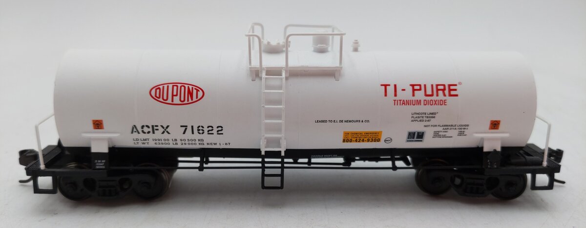 Atlas 1709-2 HO Scale Dupont Ti-Pure ACFX Kaolin Tank Car #71622 LN/Box