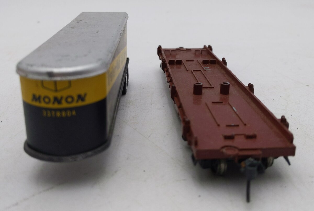 Penn Line 452 HO Monon Piggy-Back Car w/ Trailer Load EX/Box