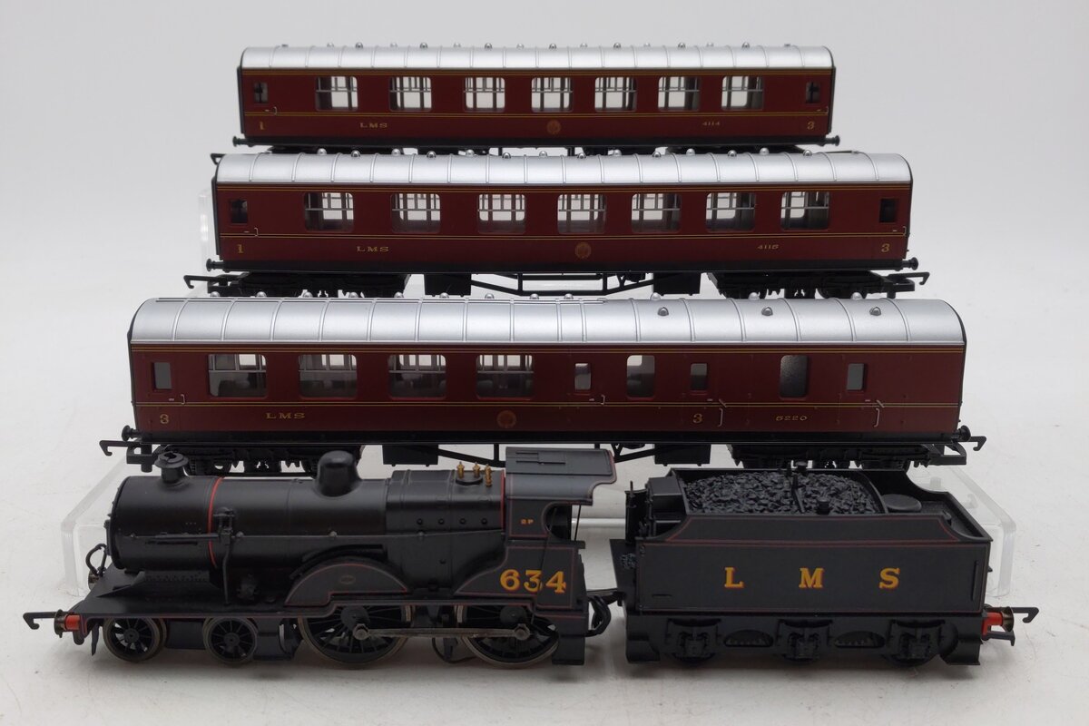 Hornby R2172 OO Scale LMS 2-2-0 Class 2P Steam Locomotive Passenger Set EX