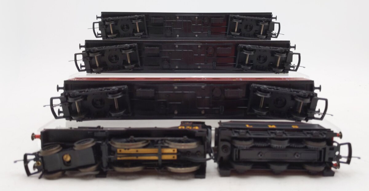 Hornby R2172 OO Scale LMS 2-2-0 Class 2P Steam Locomotive Passenger Set EX