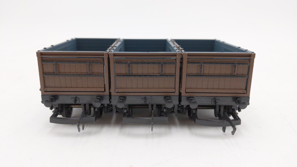 Hornby R6088 OO Scale Ammanford Colliery 8-plank Wagon 3-Car Set #15/16/18 EX