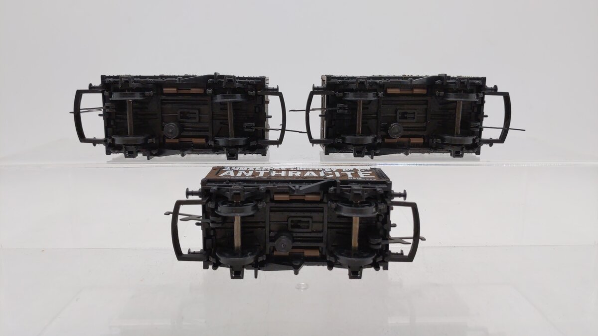 Hornby R6088 OO Scale Ammanford Colliery 8-plank Wagon 3-Car Set #15/16/18 EX