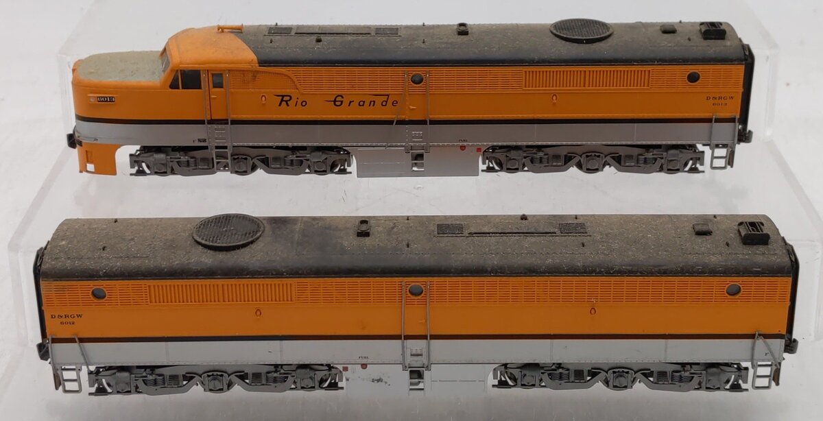 Walthers 920-40105 HO DRGW Diesel Locomotive AB Set #6013/6012 VG
