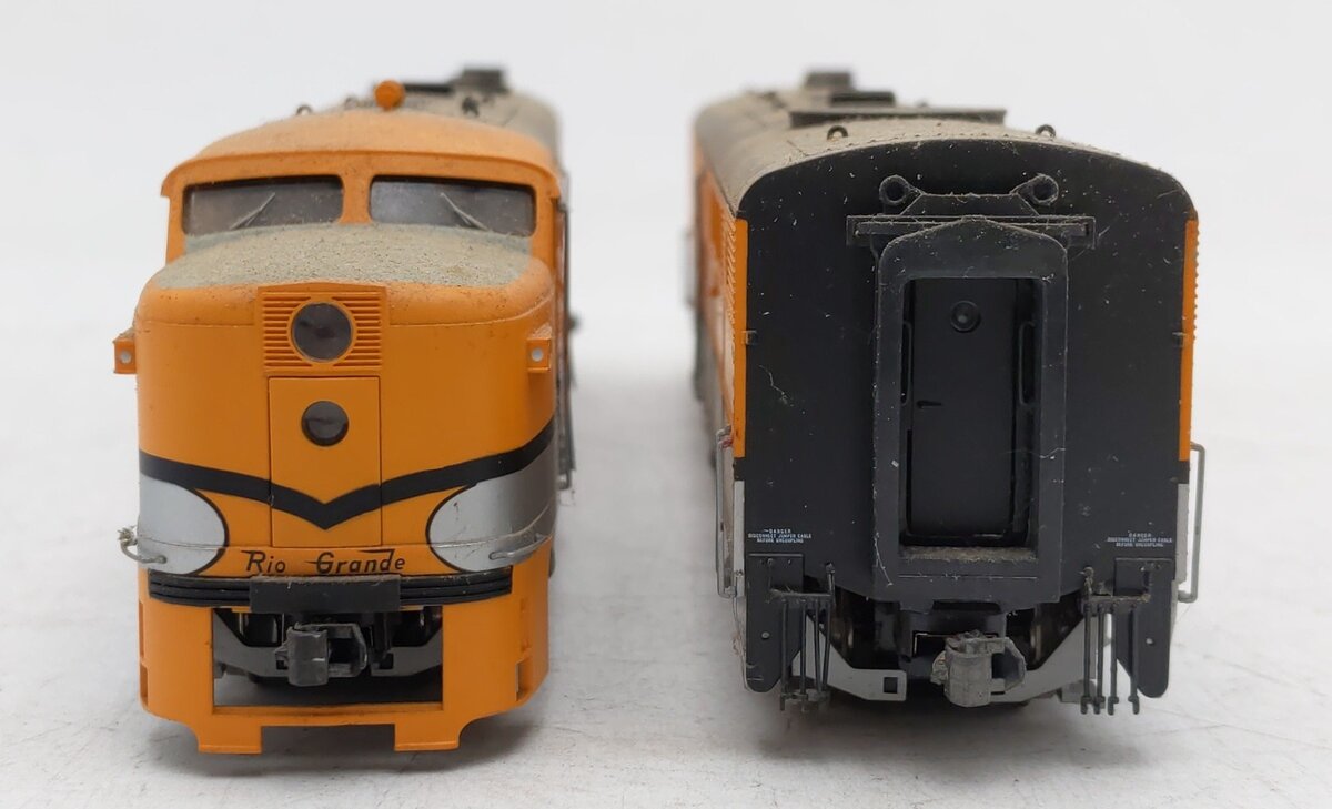 Walthers 920-40105 HO DRGW Diesel Locomotive AB Set #6013/6012 VG