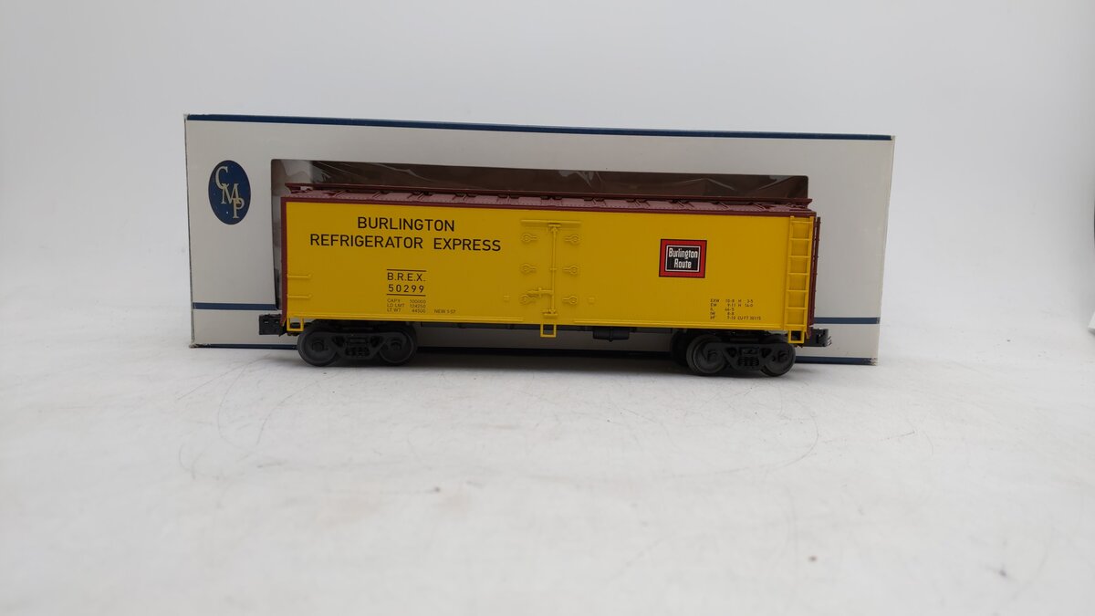 Crown Model Products 50299 O Burlington Refrigerator Express Boxcar #50299 EX/Box