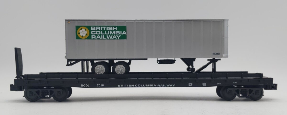 Weaver O Gauge British Columbia Railway 50' Flat Car w/ 35' Trailer #7016 EX/Box